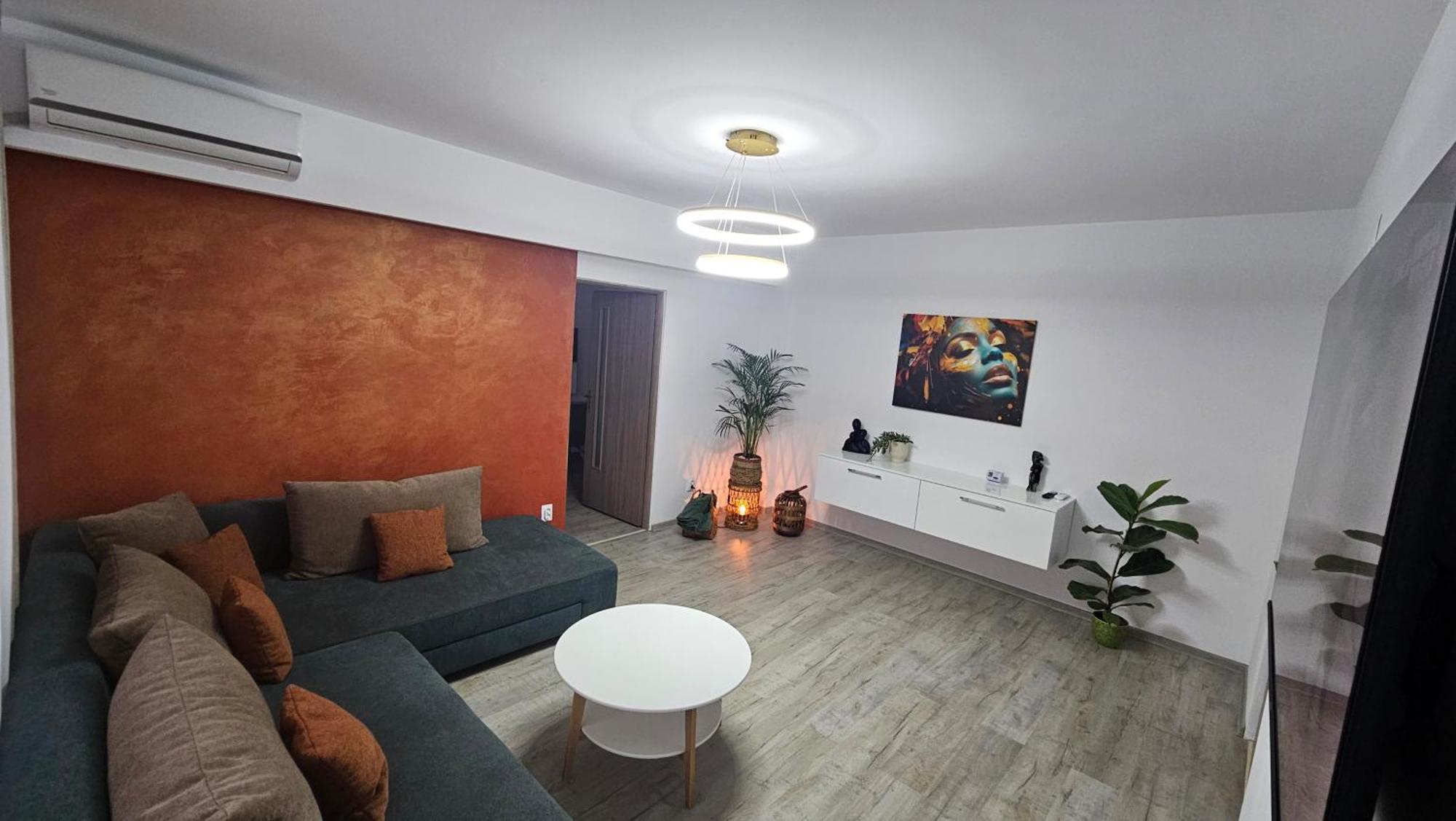 Central View Apartment Deva Exterior photo